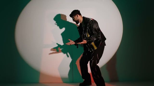 Frame from Garari