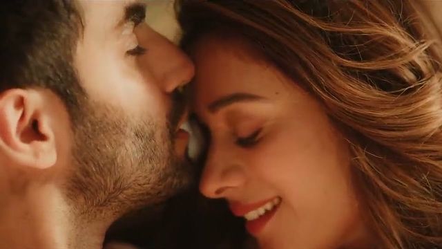 Frame from Itni Mohabbat Karta Hoon