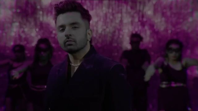 Frame from Yaad Na Aaye (Retro Pop Mix)