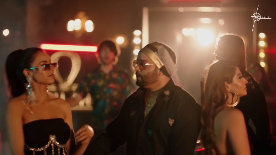 Frame 1 from Aakad