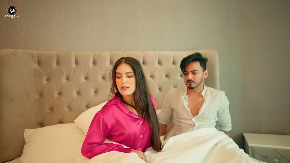 Frame 1 from Bewafai