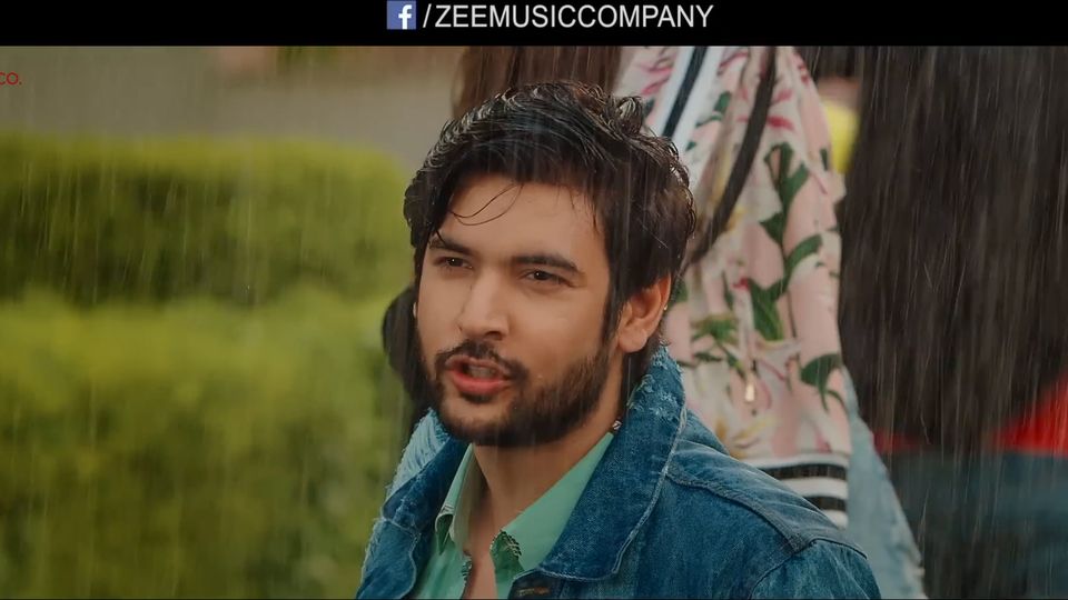 Frame 1 from Chale Aatein Hai