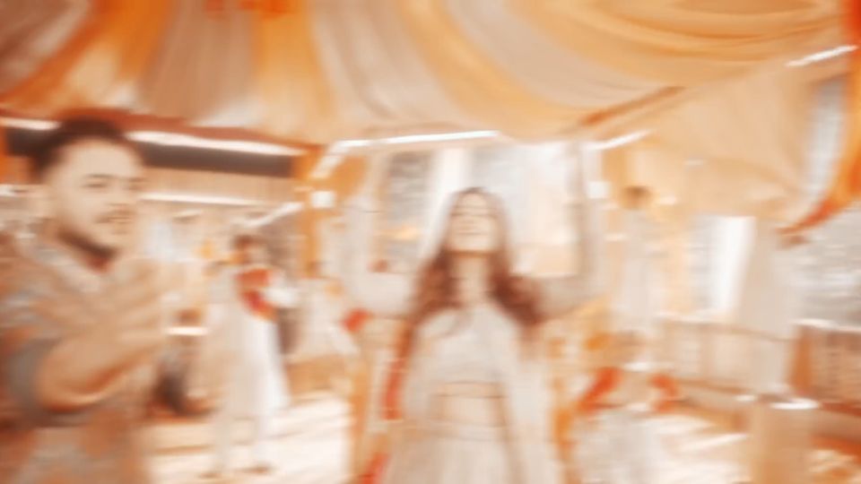 Frame 3 from Ram Aayein Hain