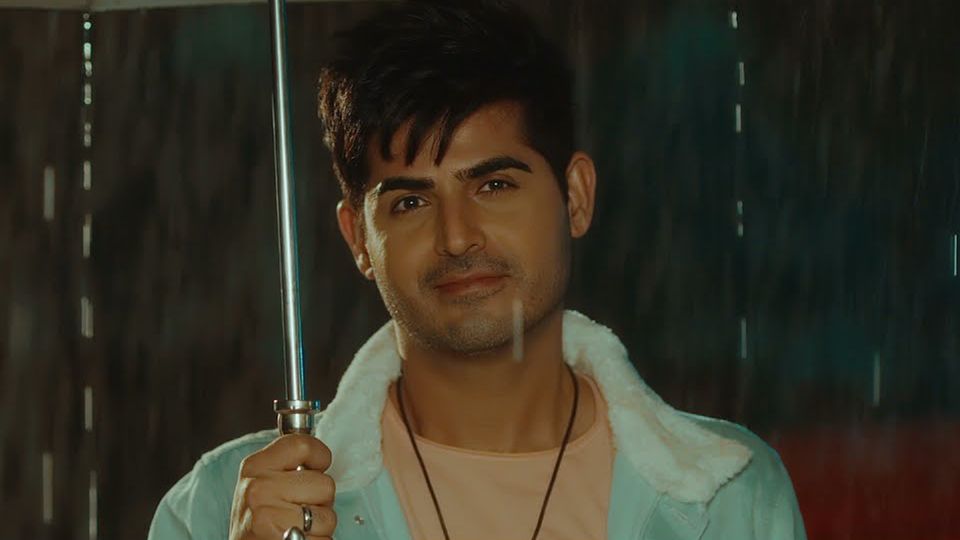 Frame 2 from Rona Nahi