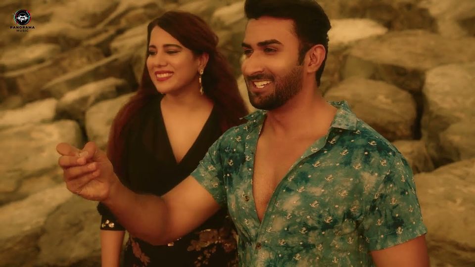 Frame 2 from Zindagi Laut Aayi Hai